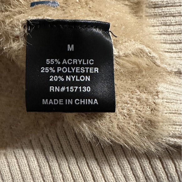 Sew In Love sweater. - Picture 4 of 6